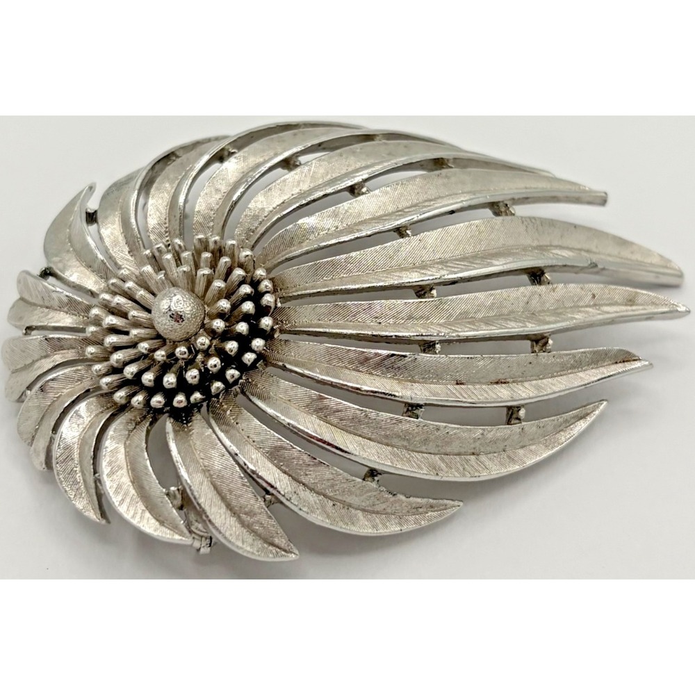 Vintage Crown Trifari Silver Tone Textured flower Floral Brooch Pin